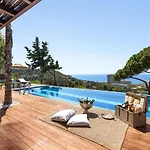 Villa Equinox *