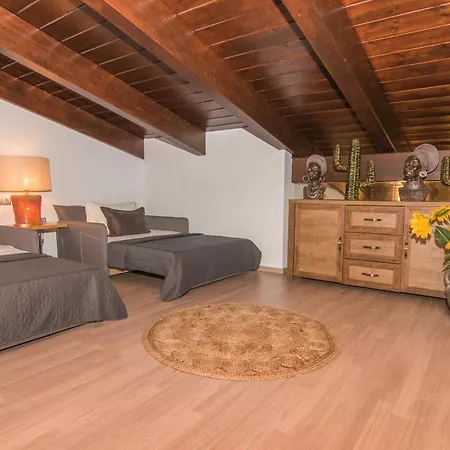 Equinox Ixia (Rhodes)